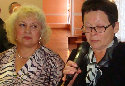Дочери (справа налево) М.И. Кошкина и А.Х. Бабажданяна на встрече в ГАБТУ . Москва, 2017 г.